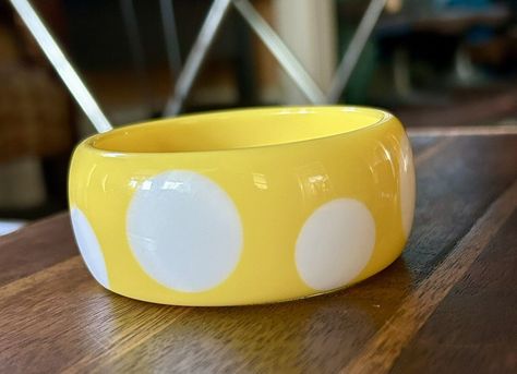 Polka Dot Bangle Bracelet Mod 60s Yellow Plastic White Dots Retro Jewelry Chunky  | eBay 60s Jewelry, Jewelry Chunky, Mod 60s, 70s Vibes, Plastic Bangles, Retro Jewelry, Vintage Watches, Bangle Bracelet, Antique Jewelry