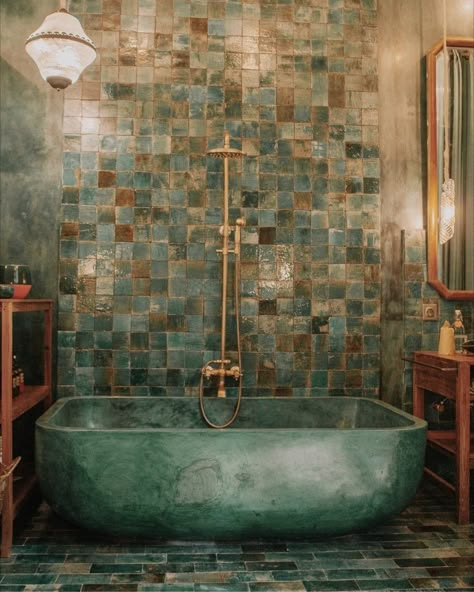 Secret Garden Bathroom, Bathroom Tile Colour Combinations, Irish Bathroom, Interesting Bathrooms, Multicolor Tile Bathroom, Italian Marble Bathroom, Bathroom Stone Floor, Cotswold Bathroom, Italy Bathroom Aesthetic