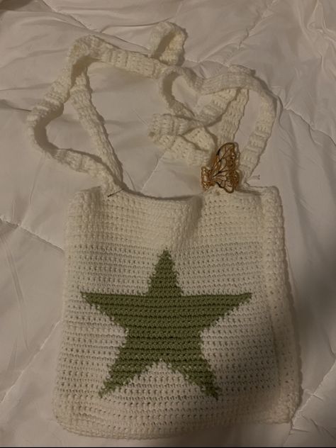 Star Shirt Crochet, Crochet Star Tote Bag, White Crochet Top, Crochet Clothing And Accessories, Crochet Stars, Crochet Inspo, Bag Diy, Crochet Tote Bag, Crochet Tote