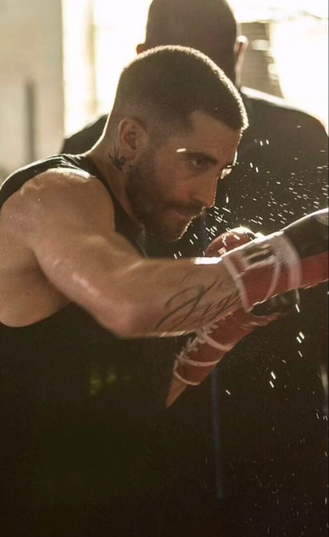 Boxer Hairstyles, Southpaw Wallpapers, Jake Gyllenhaal Southpaw, Boyka Undisputed Wallpaper, Boxer Haircut, Jake Gyllenhaal Ufc, Tyler Durden Hairstyle, Mma Aesthetics Male, Jake Gyllenhaal Boxing