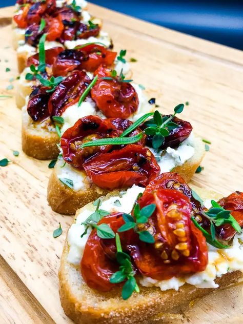 Roasted Tomato Crostini, Roasted Tomatoes And Brie, Tomato Crostini With Whipped Feta, Mozzarella Crostini, Starters Snacks, Tomato Appetizer, November Recipes, Tomato Crostini, Roasted Tomato Recipes