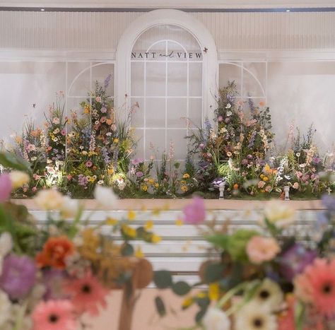 Indoor Wedding Garden Theme, Indoor Garden Theme Wedding, Pelamin Garden, Simple Wedding Stage, Pelamin Idea, Melayu Wedding, Pastel Wedding Theme, Reception Stage Decor, Wedding Color Pallet