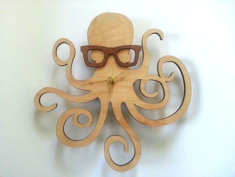 20 Stunning & Unique Handmade Wall Clocks Unusual Clocks, Clock Handmade, Victoria Song, Handmade Wall Clocks, Nerd Glasses, Laser Art, Wood Clocks, Wooden Clock, Brown Brown