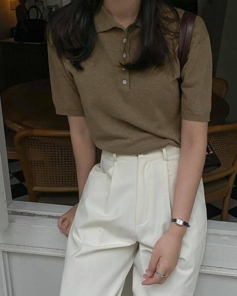 Casual College Outfits, Korean Casual Outfits, Casual Day Outfits, Stylish Work Outfits, Trend Fashion, 가을 패션, Business Casual Outfits, Casual Style Outfits, White Pants