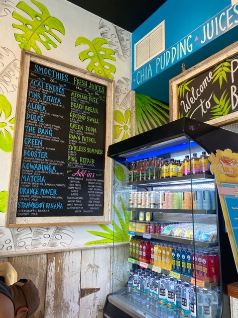 Beach Cafe Design, Tropical Food Truck, Hawaiian Cafe, Surf Coffee Shop Interior Design, Beachy Smoothie Shop, Beachy Ice Cream Shop, Playa Bowls Aesthetic, Hawaiian Food Truck Aesthetic, Beach Bum Smoothie Tropical Cafe