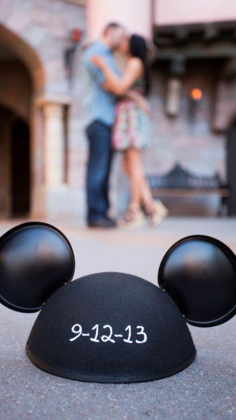 Disney save the date engagement photo idea Disney Engagement Pictures, Disneyland Engagement Photos, Disneyland Engagement, Disneyland Wedding, Disney Engagement, Disney Photo Ideas, Disneyland Halloween, Disney Fairy Tale Weddings, Boda Mexicana