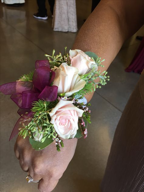 Plum Corsage, Blush Corsage, Ivory Corsage, Corsage Wristlet, Bridesmaid Corsage, High School Dance, Plum Dress, Prom Pictures, School Dances