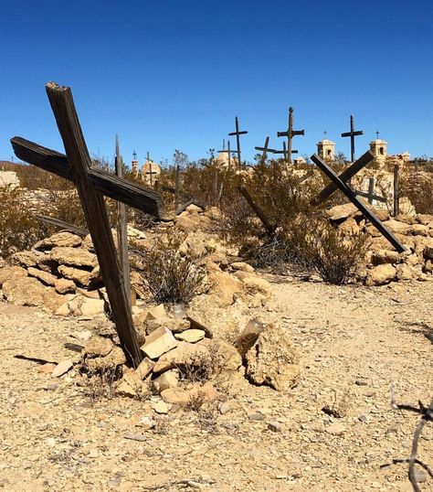 Wild West Environment, South West Aesthetic, Western Town Aesthetic, Western Graveyard, Weird West Aesthetic, Hillbilly Gothic, Nevada Gothic, Western Europe Aesthetic, Country Aethstetic