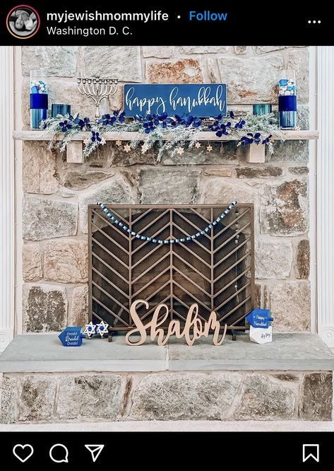 Hanukkah Mantle Decor, Chanukah Decorations, Hanukkah Decorations Diy, Hannukah Crafts, Hannukah Decorations, Biblical Feasts, Hanukkah Party, Hanukkah Decor, Hanukkah Crafts