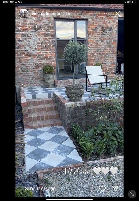 Brick Tile Patio, Cement Tile Patio, Brick Front Porch, Patio Roof Ideas, Courtyard Landscaping, Transitional Exterior, Garden Floor, Courtyard Gardens Design, Patio Tiles