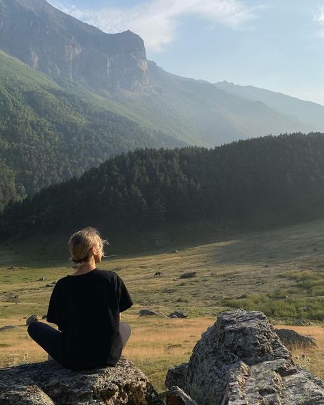 Photographie Inspo, Foto Inspiration, Future Life, Fotografi Potret, Nature Aesthetic, Agra, Pretty Places, In The Mountains, Albania