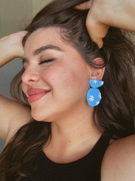 Handmade clay earrings with floral design, handcrafted in new mexico, lightweight clay earrings and eco-friendly. Blue Clay Earrings, Handmade Clay Earrings, Blue Clay, Daisy Girl, Cactus Earrings, Knot Studs, Pink Skull, Space Girl, Pink Sale