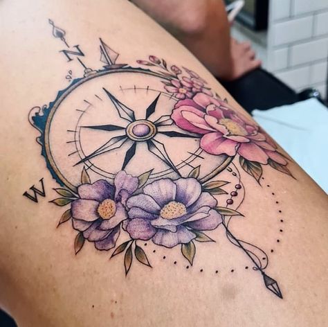 Compass Arrow Flower Tattoo, Pretty Compass Tattoo, Starting Over Tattoo Ideas New Beginnings, Unique Tattoo Designs Creative For Women, Floral Compass Tattoo Feminine, Compass Tattoo With Flowers, Compass With Flowers Tattoo, Compass Flower Tattoo, Compass Tattoos For Women