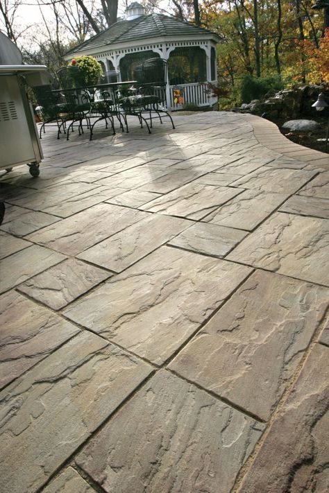 Unilock patio with Rivenstone paver - Photos Walkways On Slopes, Patio Flooring Ideas, Pavers Design, Diy Patio Pavers, Stone Pavers, Paver Designs, Concrete Patio Designs, Walkway Landscaping, Patio Pavers Design