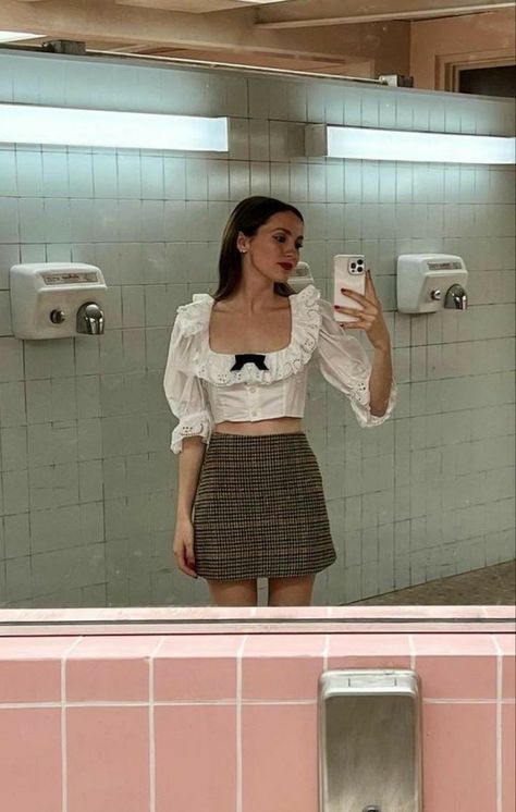 Lexi Howard, Maude Apatow, Euphoria Fashion, Inspo Board, Fashion Life, Mode Vintage, Looks Vintage, Aesthetic Outfits, Outfits Casuales