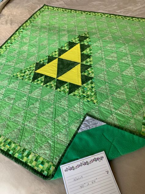 Zelda Sewing Projects, Legend Of Zelda Nursery, Gamer Quilt, Zelda Quilt Pattern, Zelda Nursery, Zelda Quilt, Zelda Crafts, Mario Quilt, Zelda Baby