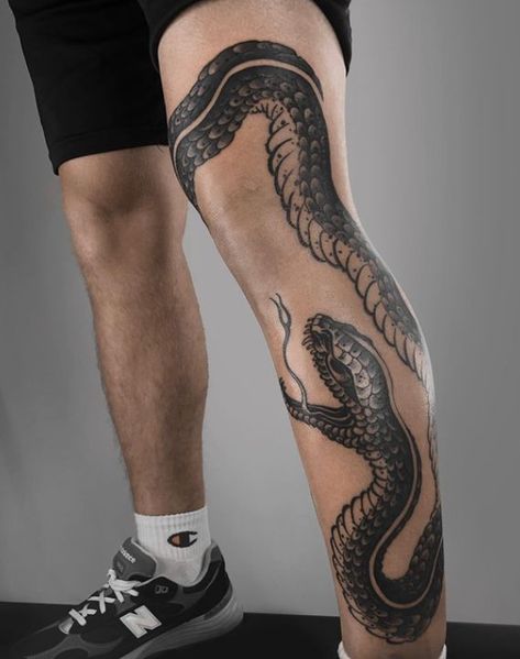 Japanese Tattoo Art Snake, Snake Tatoos Aesthetic Men, Snake Calf Tattoo Men, Leg Sleeve Tattoo Men Full Ideas, Japanese Style Leg Tattoo, Asian Snake Tattoo, Snake Tattoo Leg, Snake Tattoo On Leg, Snake Leg Tattoo