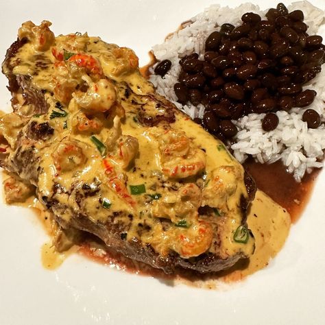 Steak With Crawfish Sauce, Crawfish Sauce For Steak, Cajun Crawfish Cream Sauce, Crawfish Julie Sauce Recipe, Creole Cream Sauce Recipe, Crawfish Cream Sauce Recipe, Cajun Creole Sauce, Crawfish Dishes, Steak Toppings