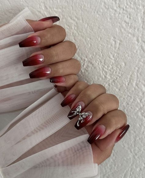 Scarlet Nails Acrylic, Light Red Nails Design, Dark Red Jelly Nails Korean, Cherry Red Ombre Nails, Ombre Dark Red Nails, Ombre Wine Nails, Dark Feminine Energy Nails, Gradient Red Nails, Dark Feminine Nail Ideas