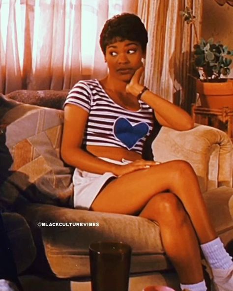 Nia Long 90s Outfits, Nia Long 90s, Friday 1995, 90s Room Aesthetic, 90s Room, 90s Fine, Black 90s Fashion, Friday Movie, Nia Long