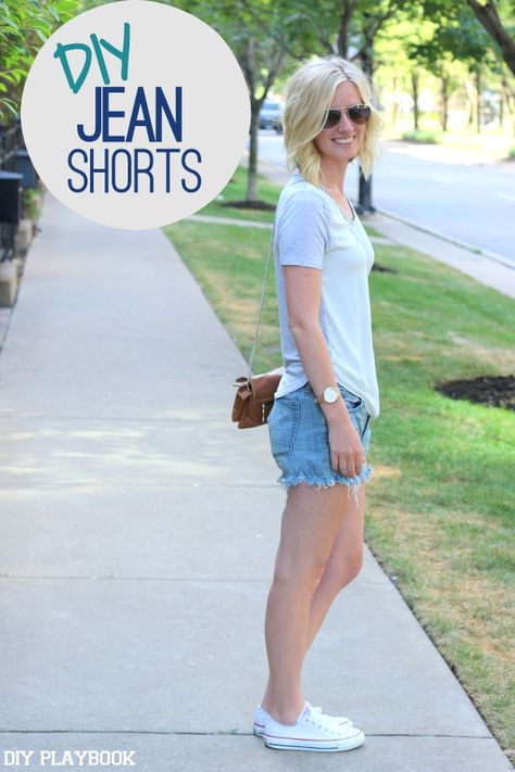 DIY Jean Shorts Jean Shorts Tutorial, Making Jean Shorts, Diy Cutoffs, Diy Denim Shorts, Diy Jean Shorts, Cut Jean Shorts, How To Make Jeans, Diy Playbook, Diy Shorts