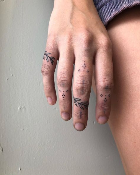 Flower Finger Tattoo Men, Finger Tattoos Leaf, Leaf Tattoo Finger, Men Finger Tattoo, Men’s Finger Tattoos, Leaf Finger Tattoo, Finger Tattoos For Guys, Mens Finger Tattoos, Finger Tats Men