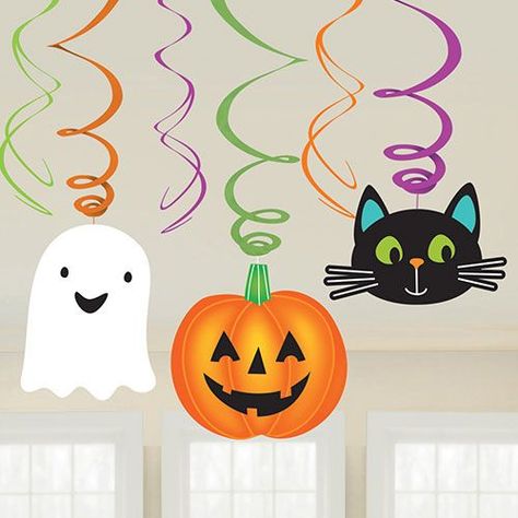 Retro Sweet Shop, Halloween Hanging Decorations, Halloween Themes Decorations, Halloween Friends, Halloween Fest, Pumpkin Halloween Decorations, Kids Party Decorations, Friends Party, Theme Halloween