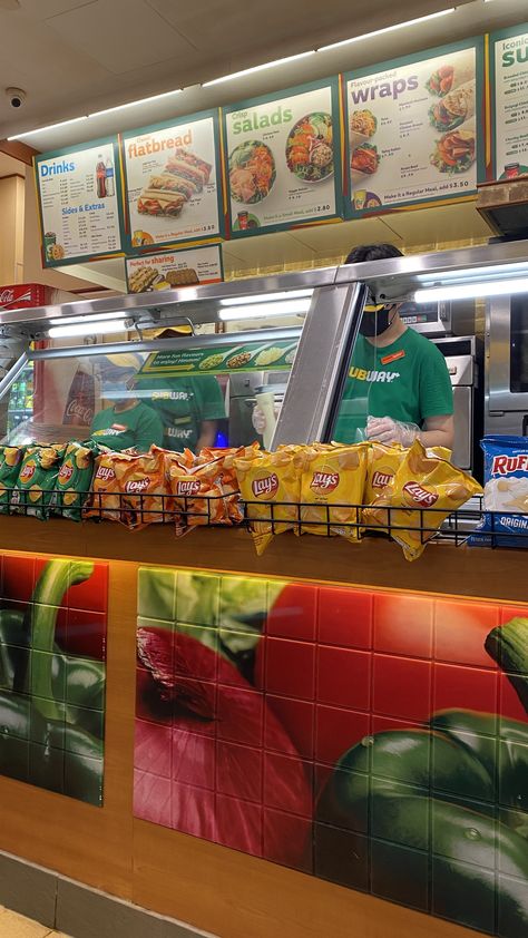 Fast Food Worker Aesthetic, Subway Sandwich Aesthetic, Subway Aesthetic Food, Food Lunch Aesthetic, Subway Food, Sandwich Aesthetic, Rachel Sandwich, Subway Restaurant, Subway Aesthetic