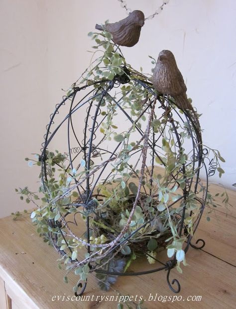 Evi's Country Snippets: WIRE WARE Vintage Bird Cage Decor, Birdcage Planter, Cloche Decor, Bird Cage Decor, Vintage Bird Cage, Birdcages, Bird Cages, Bird Decor, Wire Crafts