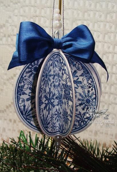 Chris Olsen, Bread Designs, Cookbook Design, Christmas Creative, Paper Christmas Decorations, Paper Christmas Ornaments, Paper Balls, Christmas 3d, Paper Ornaments