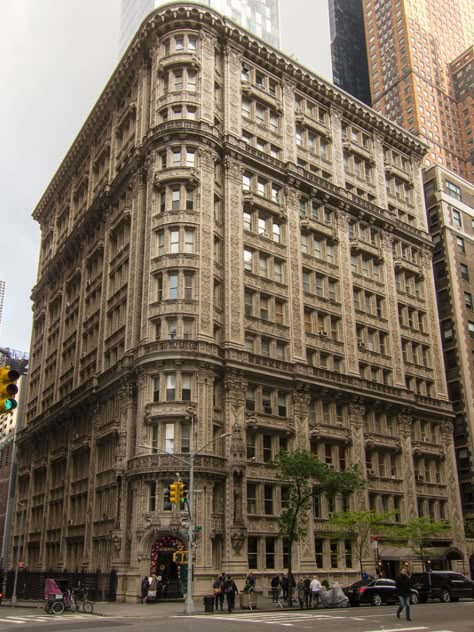 Old American Architecture, Old Skyscraper, Architecture Styles, Classical Building, Architect Building, New York Architecture, Building Photography, Tall Buildings, Skyscraper Architecture