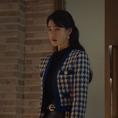 Lim Ji Yeon The Glory Outfit, The Glory Outfit Park Yeon Jin, Kdrama Rich Girl Outfit, Park Yeon Jin Outfits, Lim Ji Yeon The Glory, The Glory Yeon Jin, Park Yeon Jin, Rich Girl Outfit, Lim Ji Yeon