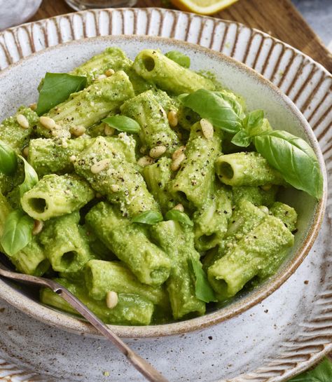 Broccoli Rigatoni, Avant Garde Vegan, Gaz Oakley, Vegetarian Pasta Dishes, Green Pasta, Creamy Broccoli, Rigatoni Pasta, Protein Pasta, Protein Packed Meals