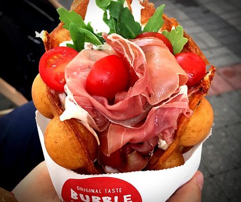 Savoury #bubblewaffle with #mozzarella in bubbles and with prosciutto & cherry tomatoes Waffles Savory, Mozzarella Prosciutto, Bubble Waffles, French Toast Waffles, Thanksgiving Brunch, Crepes Filling, Belgium Waffles, Egg Waffle, Savory Waffles