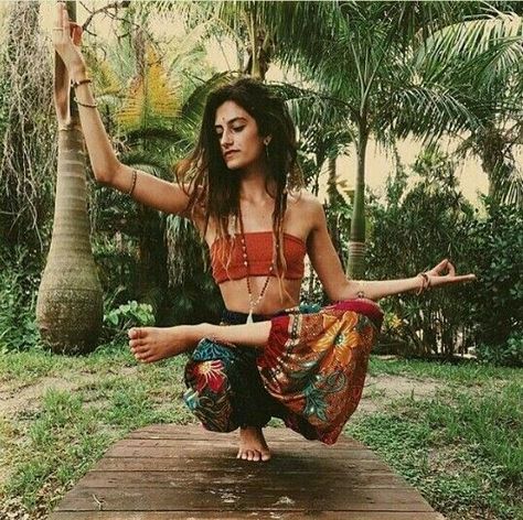 Photo Yoga, Boho Mode, Estilo Hippy, Mode Hippie, Style Indie, Estilo Indie, Yoga Photos, Yoga Posen, Yoga Outfit