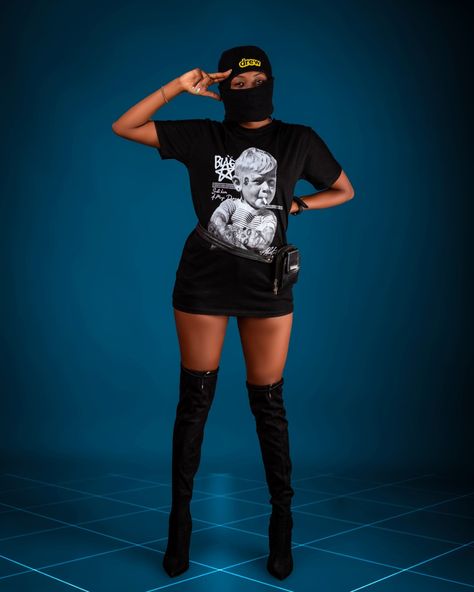 Female Dj Outfit, Dj Outfit Female, Dj Outfit, 2024 Photoshoot, Thigh Boots Outfit, Female Dj, Thigh Boots, Thigh Boot, Oversized T Shirt