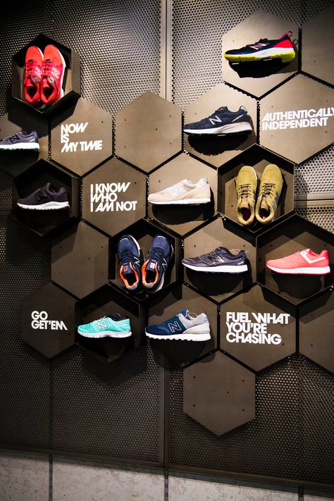 "New Balance" Harajuku Shop opens on NOV 5th | MyEdition JAPAN Cloth Shop Design, Shoes Shop Design Ideas, Clothes Shop Design, New Balance Store, Shoe Store Design, Gym Design Interior, Sneaker Displays, Clothing Store Displays, Clothing Store Interior