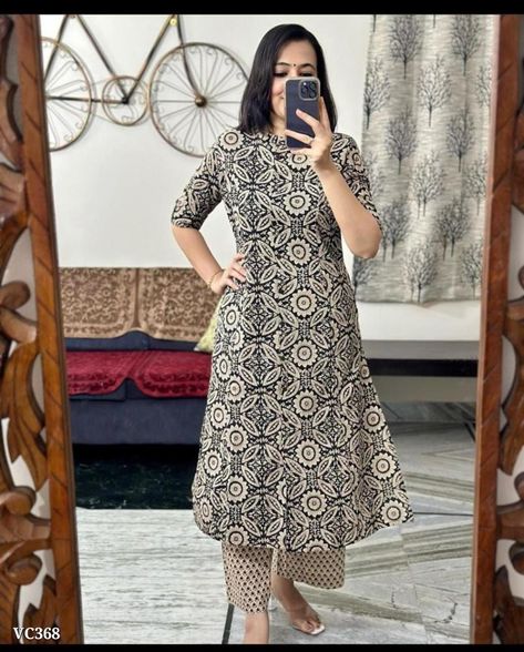 Pants Design For Kurti, A Line Kurti Designs, Cotton Cord Set, Design For Kurti, Kurti Pattern, Simple Kurti, A Line Kurti, Easy Dress Sewing Patterns, Straight Kurti