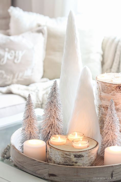 10 Easy DIY Holiday Centerpieces To Dress Up Your Table Pottery Barn Winter Decor, Winter Table Decorations, Creative Christmas Crafts, Wreath Bows, Winter Table, Christmas Decorations Living Room, Diy Christmas Decorations Easy, Easy Christmas Diy, Big Tree