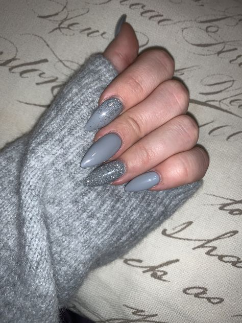 Grey Nails Almond Shape, Nardo Grey Nails, Dark Gray Nails With Glitter, Gray Almond Nails, Grey Almond Nails, Grey Glitter Nails, Grey Nails Ideas, Acrylic Nails Almond Shape, Grey Nail Art