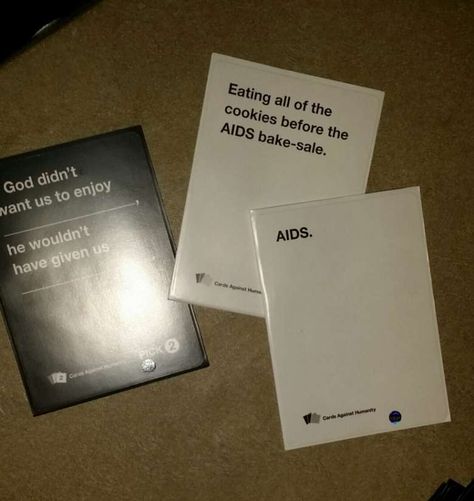 51 People Who Definitely Won Cards Against Humanity Humanity Pictures, Cards Against Humanity Costume, Cards Against Humanity Anime Edition, Cards Against Humanity Diy, Custom Cards Against Humanity, Best Cards Against Humanity, Cards Against Humanity Funny, Funniest Cards Against Humanity, Adult Card Games