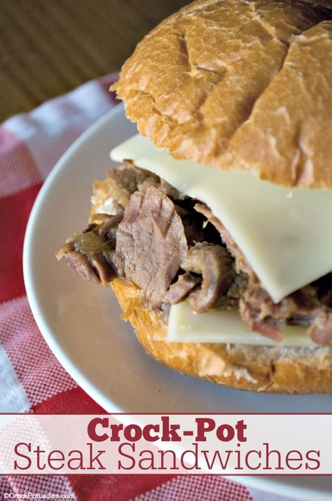 Crock-Pot Steak Sandwiches - Turn beef or venison steaks into mouthwatering sandwiches that are perfect for dinner or lunch any day of the week. Only a handful of ingredients thrown in your slow cooker and you have the meat for these sandwiches cooking in no time flat! [Gluten Free, Low Calorie, Low Carb, Low Sugar & Just 7 Weight Watchers SmartPoints per serving!] #CrockPotLadies #CrockPot #SlowCooker #BeefRecipes #Sandwiches Crockpot Beef Sandwiches, Cooking Venison, Venison Steaks, Cooking Venison Steaks, Low Calorie Low Carb, Crockpot Roast Recipes, Steak Sandwich Recipes, Slow Cooker Roast Beef, Crockpot Steak