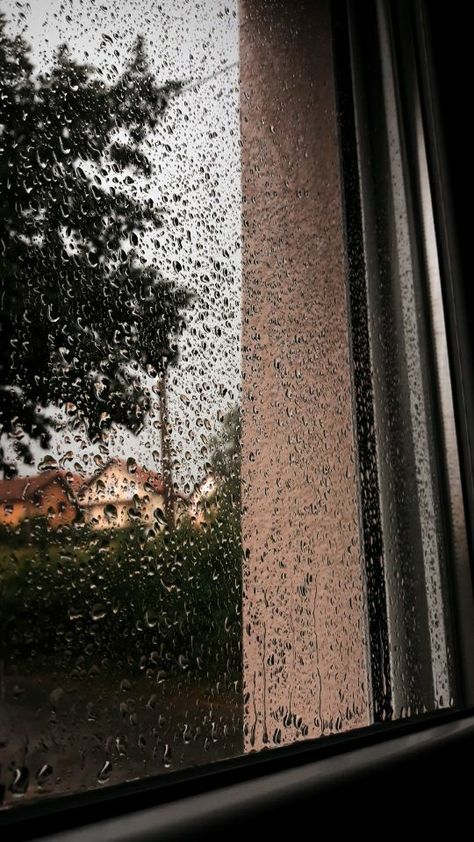 Rainy Day Photography, Rain And Coffee, Rainy Mood, Rain And Thunderstorms, Calm Music, Rainy Day Aesthetic, I Love Rain, Autumn Rain, Night Sky Wallpaper