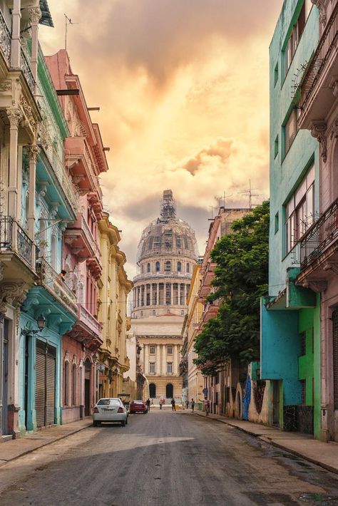 Streets of Havana - Photography Fine Art Print, Old Havana Print, Travel Photography, Cuban Art, Urban Art, Havana Art, Architecture of Cuba by SimoneDFPhotography on Etsy Cuba Photography, Central America Destinations, Cuban Art, Vinales, Music Culture, Central America Travel, Cuba Travel, Varadero, Havana Cuba