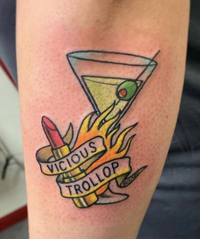 Gilmore Tattoo Ideas, Stars Hollow Tattoo, Gilmore Girls Tattoo Mother Daughter, Gilmore Tattoo, New Girl Tattoo, In Omnia Paratus Tattoo, Maggie Tattoo, Girl Quote Tattoo, Gg Tattoo