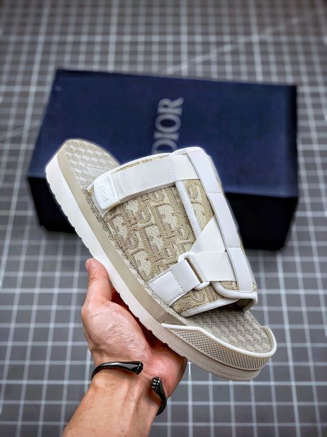 Shoes Ss23, Dior Oblique, Slipper Shoes, Brand Shoes, Shoe Style, Sandal Espadrille, Shoe Brands, Fashion Ideas, Christian Dior