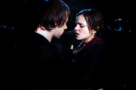 Ron and Hermione in *Harry Potter and the Deathly Hallows Part II* Hermione Gif, Best Kissing Scenes, Hermione And Ron, Harry And Hermione, Cute Kiss, The Deathly Hallows, Harry Potter Gif, Ron And Hermione, Best Kisses