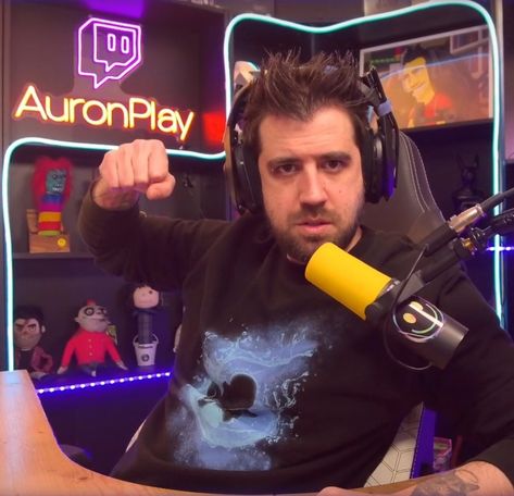 Auron Play, Celebrity Singers, Negroni, Squid Games, Otaku Anime, Youtubers, Memes