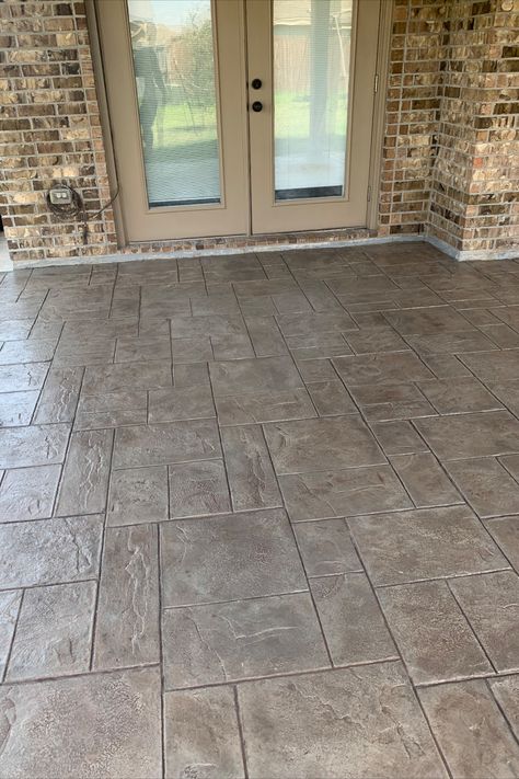 Ashler Slate Stamped Concrete by @keendecorativeconcrete Slate Stamped Concrete, Stained Concrete Porch, Stamped Concrete Patio Designs, Acid Stained Concrete, Porch Tile, Concrete Patio Designs, Concrete Stained Floors, Corpus Christi Texas, Stamped Concrete Patio