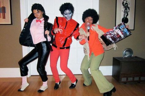 Michael Jackson thriller Famous Musicians Costumes, Diy Michael Jackson Costume, Michael Jackson Costumes, Diy Group Costumes, Michael Jackson Halloween Costume, 80s Dress Up, Michael Jackson Party, Disfarces Halloween, Michael Jackson Costume